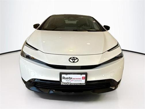 2025 Toyota Prius L