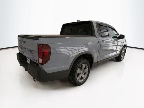 Sonic Gray Pearl 2025 Honda Ridgeline TrailSport