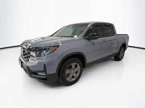 Sonic Gray Pearl 2025 Honda Ridgeline TrailSport