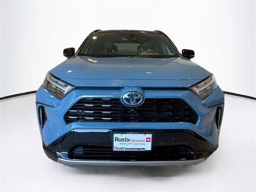 2023 Toyota RAV4 Hybrid SE