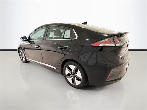 2021 Hyundai IONIQ Hybrid Limited