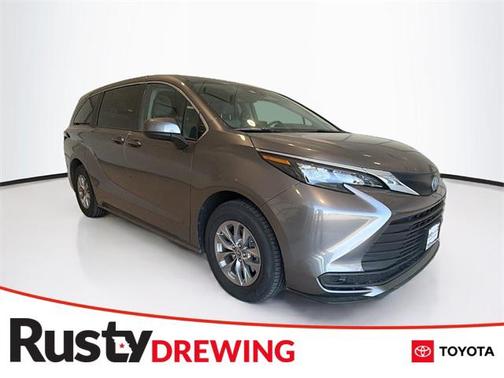 2024 Toyota Sienna LE