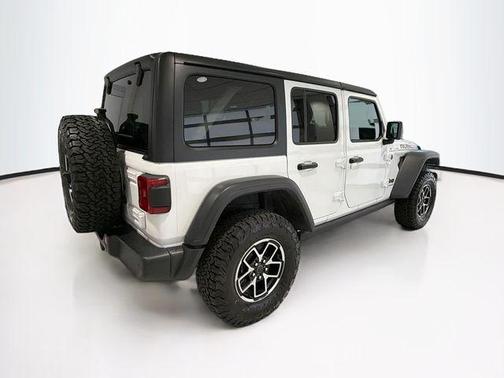 Bright White Clearcoat 2024 Jeep Wrangler Rubicon