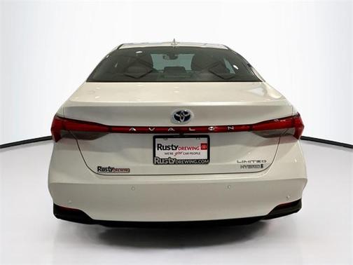2022 Toyota Avalon Hybrid Limited