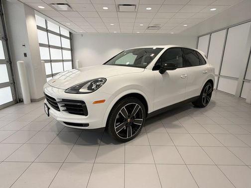 White 2023 Porsche Cayenne Platinum Edition