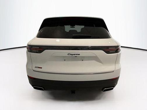 White 2023 Porsche Cayenne Platinum Edition