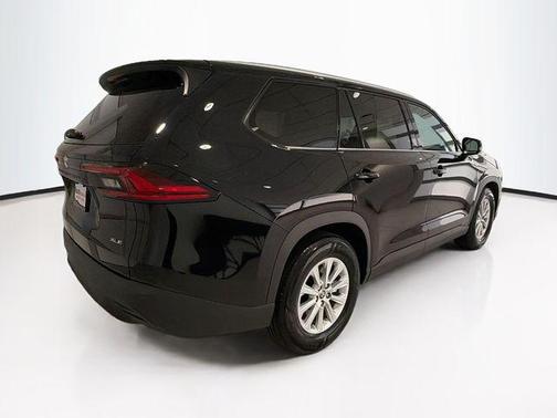 Midnight Black Metallic 2026 Toyota Grand Highlander XLE