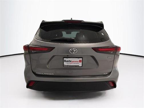 2025 Toyota Highlander Hybrid XLE