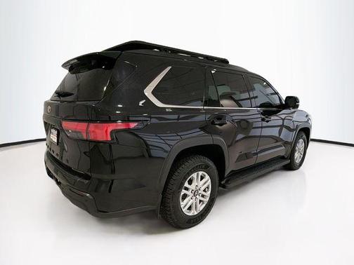 2025 Toyota Sequoia SR5