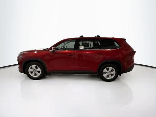 Pearl 2025 Toyota Highlander Hybrid LE