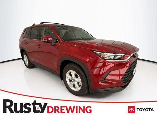 Pearl 2025 Toyota Highlander Hybrid LE