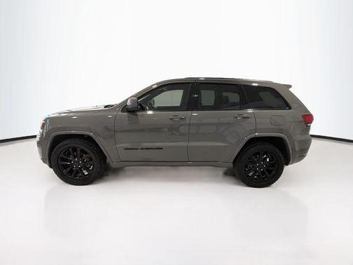 Sting-Gray Clearcoat 2020 Jeep Grand Cherokee Altitude