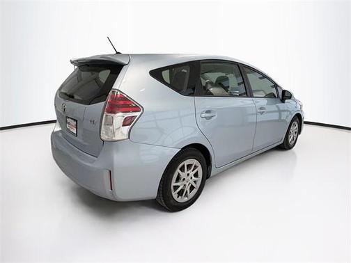 2015 Toyota Prius v Five