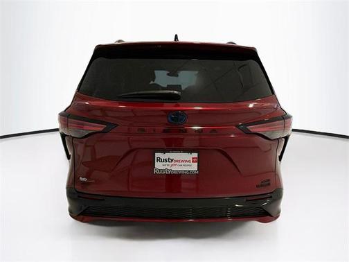 2024 Toyota Sienna XSE 7 Passenger