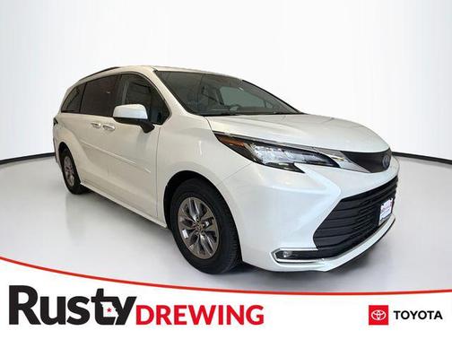 2023 Toyota Sienna XLE