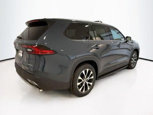 Cloud 2026 Toyota Grand Highlander Hybrid Limited MAX