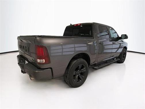 2017 RAM 1500 Night Crew Cab 4x4 5'7' Box