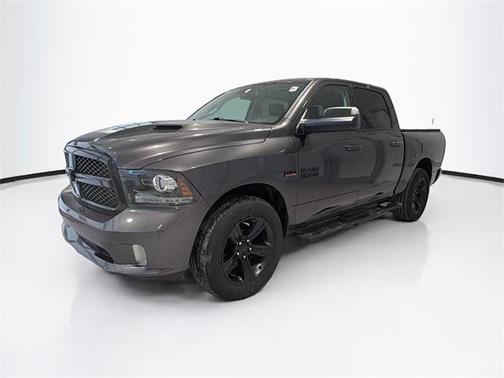 2017 RAM 1500 Night Crew Cab 4x4 5'7' Box