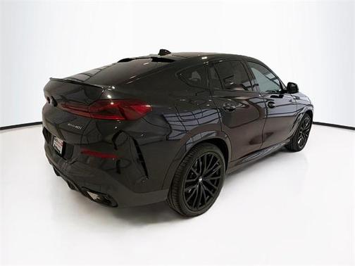 2023 BMW X6 xDrive40i