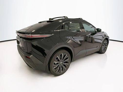 Midnight Black Metallic 2026 Toyota C-HR XSE