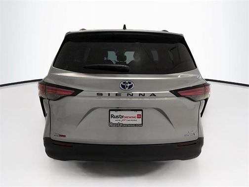 2022 Toyota Sienna XLE