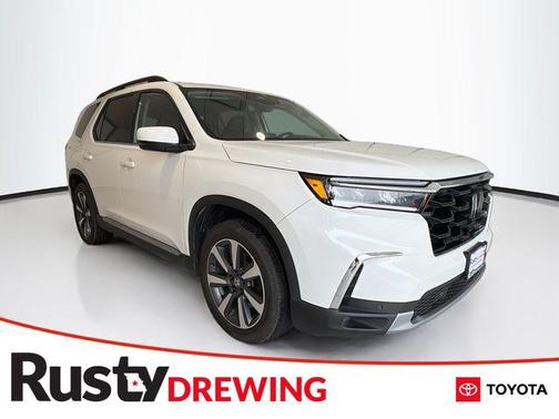 Platinum White Pearl 2025 Honda Pilot Touring 8-Passenger