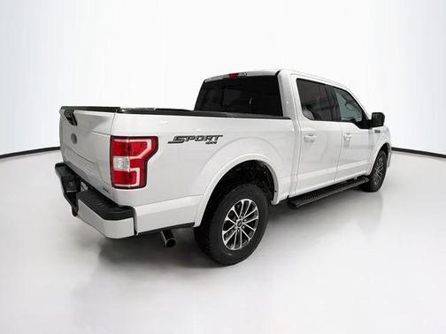 Oxford White 2019 Ford F-150 XLT