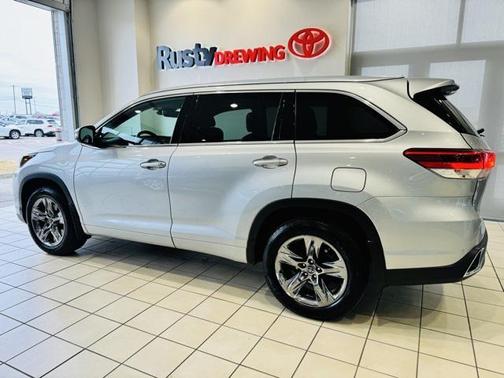 2018 Toyota Highlander Limited Platinum