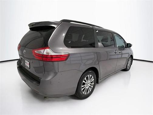 2018 Toyota Sienna Limited