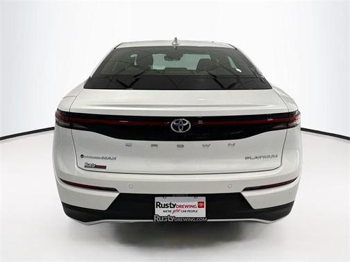 2024 Toyota Crown Platinum