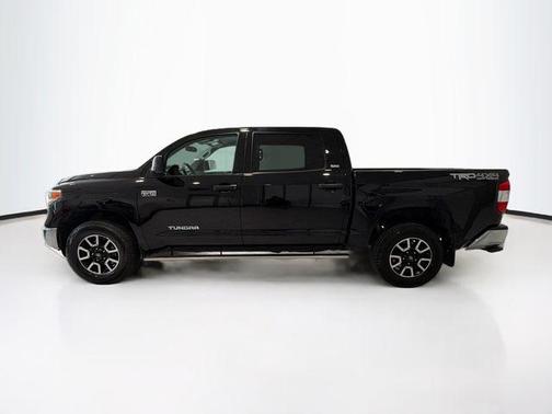 Black 2015 Toyota Tundra SR5