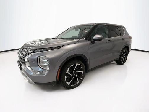 Mercury Gray Metallic 2023 Mitsubishi Outlander SP