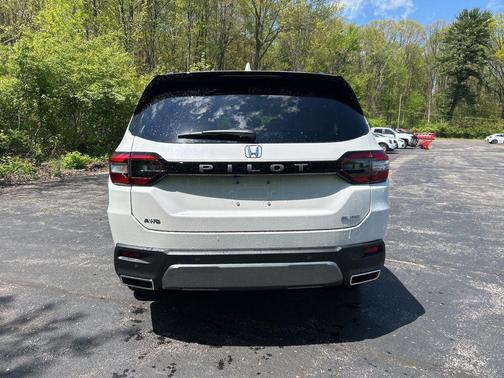 Platinum 2026 Honda Pilot Elite