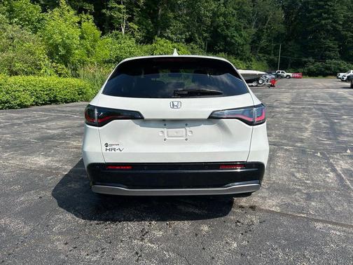 Platinum 2027 Honda HR-V EX-L