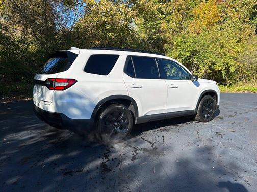 Platinum 2026 Honda Pilot Black Edition