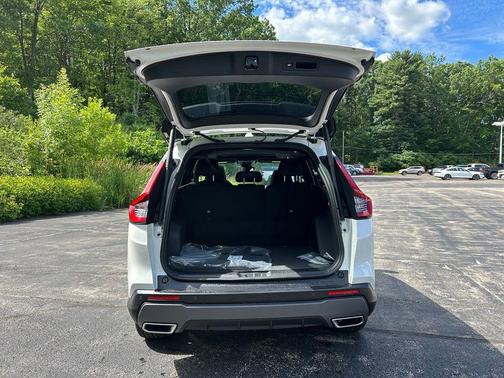 Platinum White Pearl 2026 Honda CR-V Hybrid Sport-L AWD