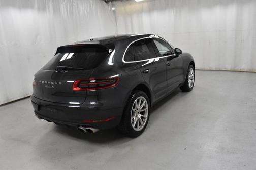 2017 Porsche Macan S