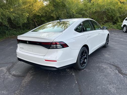 2025 Honda Accord Sport SE 1.5T