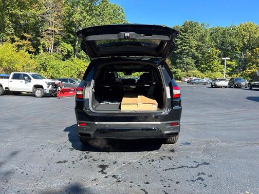 Pearl 2026 Honda Pilot Black Edition