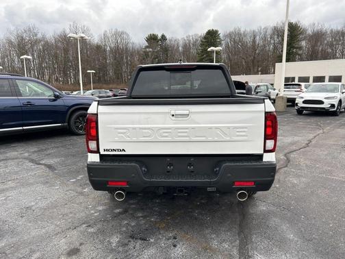 Platinum 2026 Honda Ridgeline Black