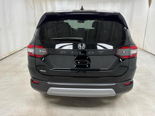 2023 Honda Pilot AWD EX-L 7 Passenger