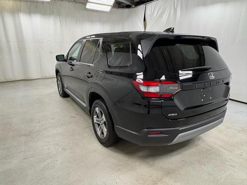 2023 Honda Pilot AWD EX-L 7 Passenger