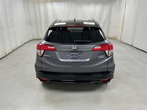 Modern Steel Metallic 2021 Honda HR-V AWD Sport