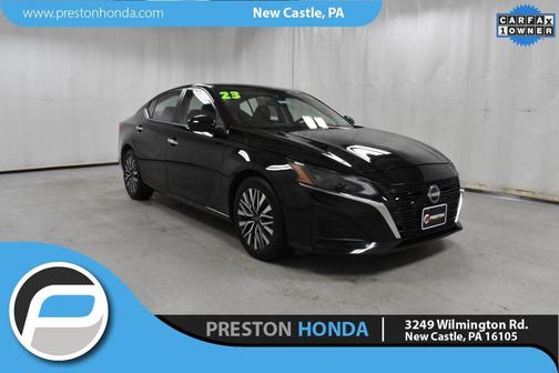 Super Black 2023 Nissan Altima 2.5 SV