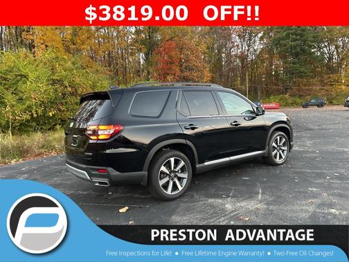 2025 Honda Pilot Touring 8-Passenger