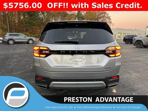 2025 Honda Pilot Touring 8-Passenger