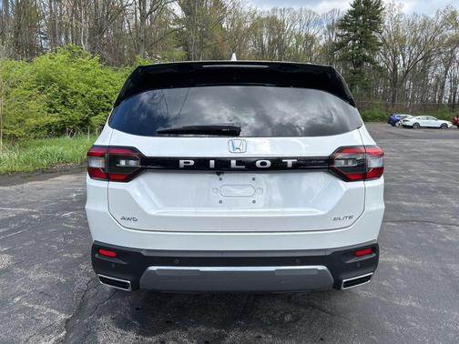 Platinum 2026 Honda Pilot Elite