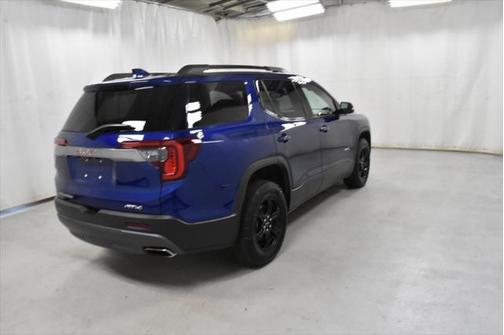 2023 GMC Acadia AWD AT4