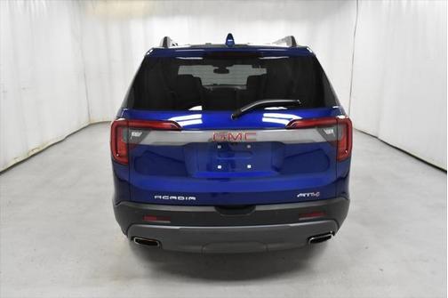 2023 GMC Acadia AWD AT4