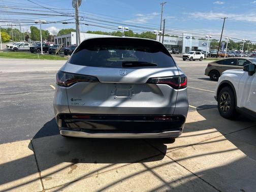 Solar Silver Metallic 2026 Honda HR-V EX-L
